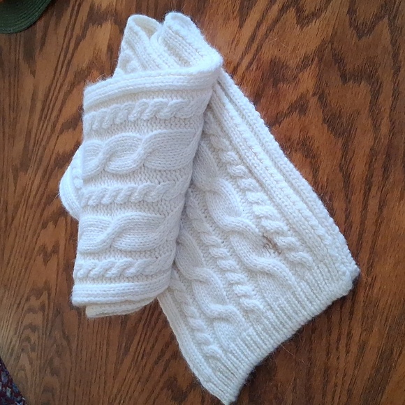 Lauren Ralph Lauren Cream Lambswool Angora Preppy Quiet Luxury Cable Knit Scarf - Picture 5 of 8